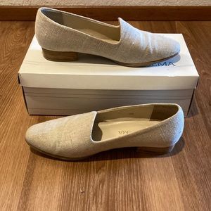 Womens Impanema linen shoes. Size 7.5